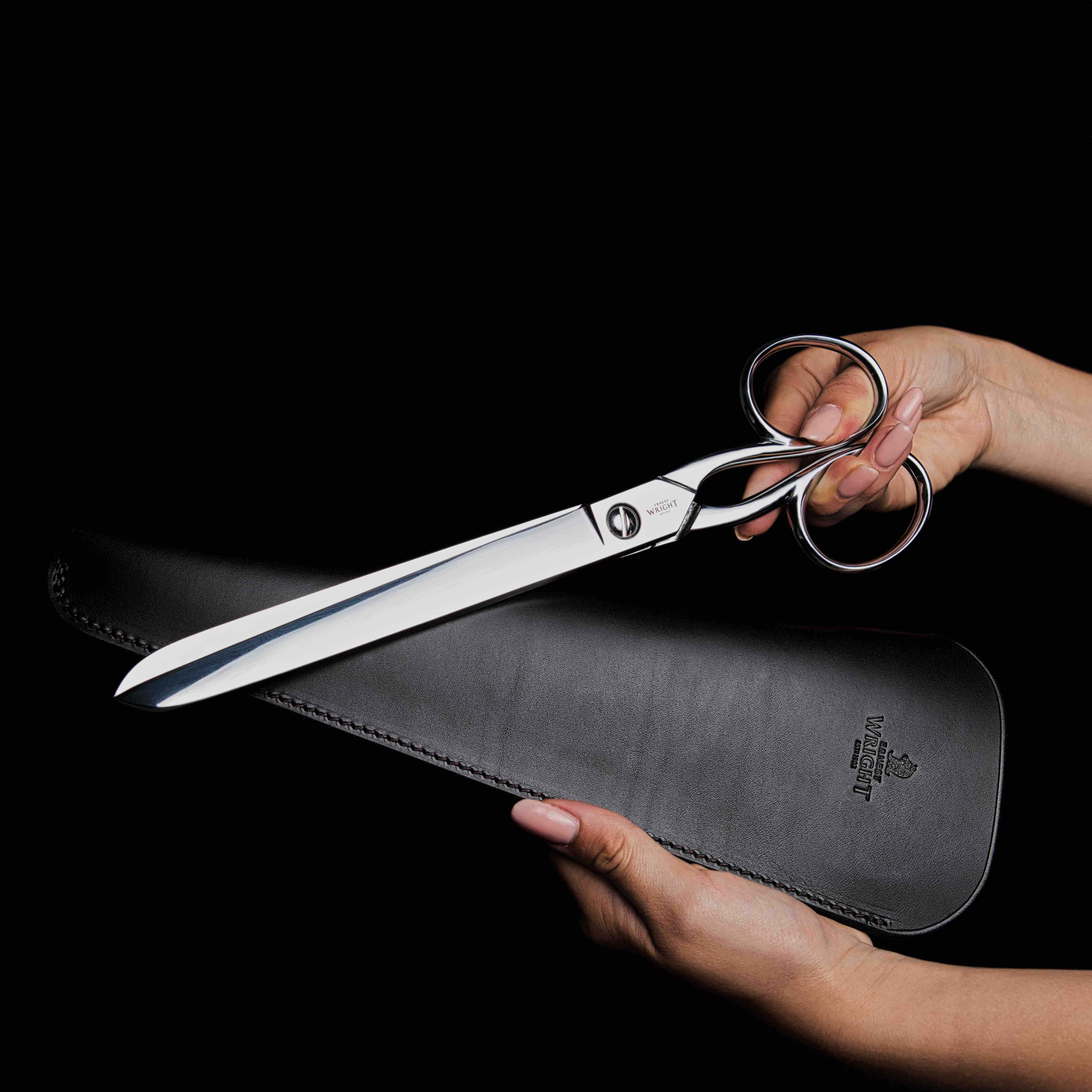 PAPER HANGER